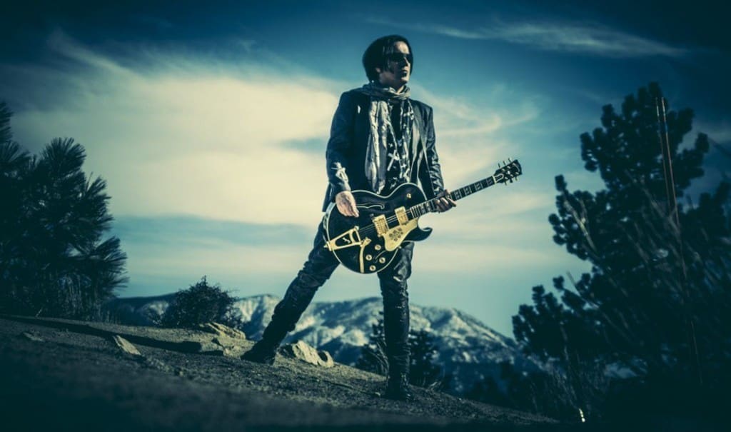 Goth rock stars united on solo debut Mark Gemini Thwaite (The Mission, Peter Murphy, Tricky, ...) incl. Wayne Hussey, Ville Valo (HIM), ...