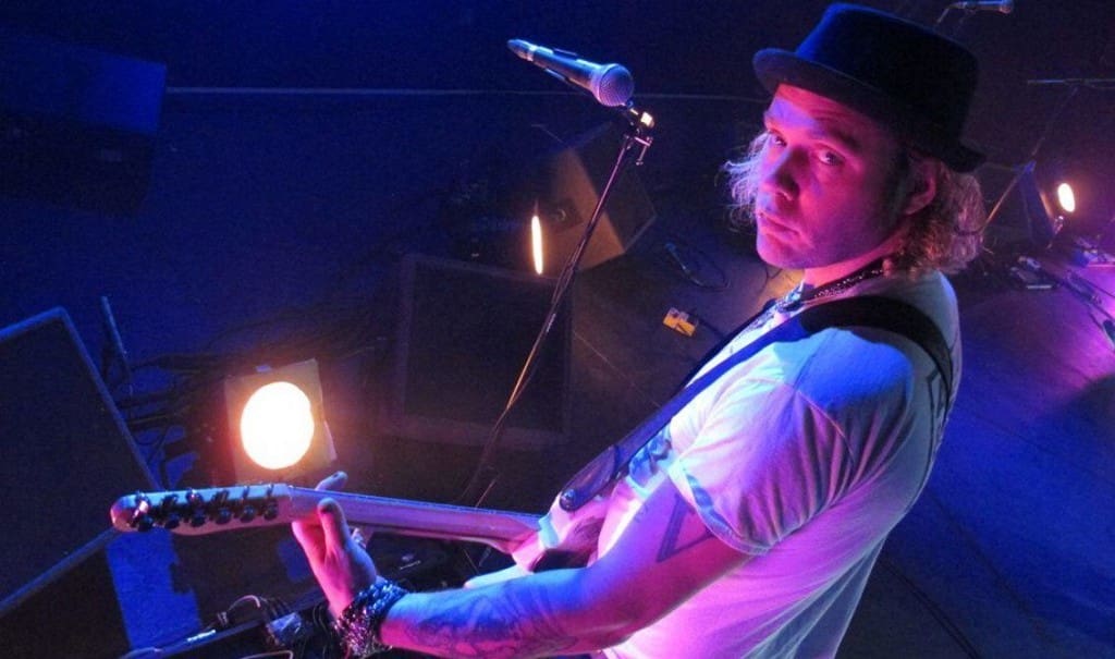 Fields of the Nephilim / Adam Ant guitarist Tom Edwards dies aged 41