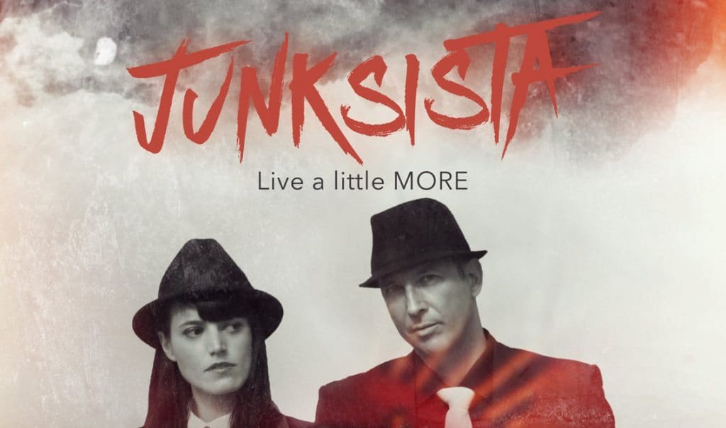 2 brand new EPs by Junksista, including one in a very limited MCD edition + brand new video of'Drug'