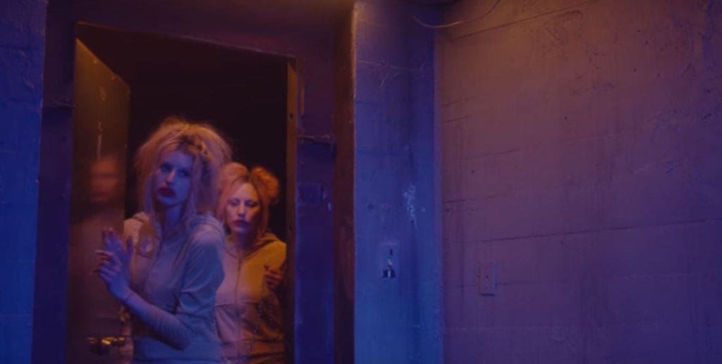 Watch New the Smashing Pumpkins Video for New Single solara Sideline Magazine Watch New the Smashing Pumpkins Video for New Single 'solara'