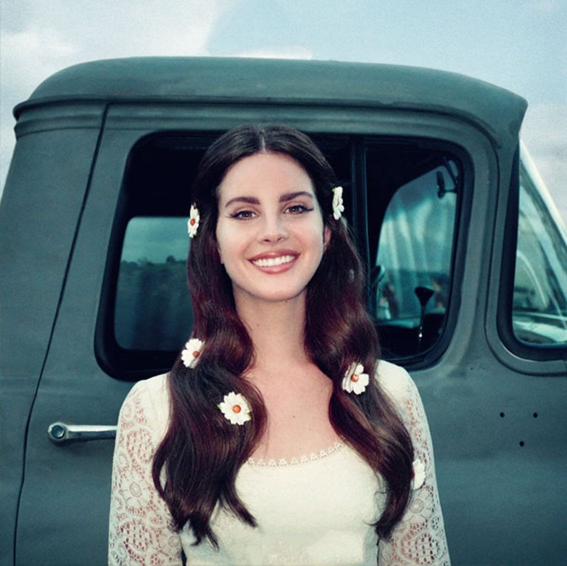 Lana Del Rey defends decision to play Israel show