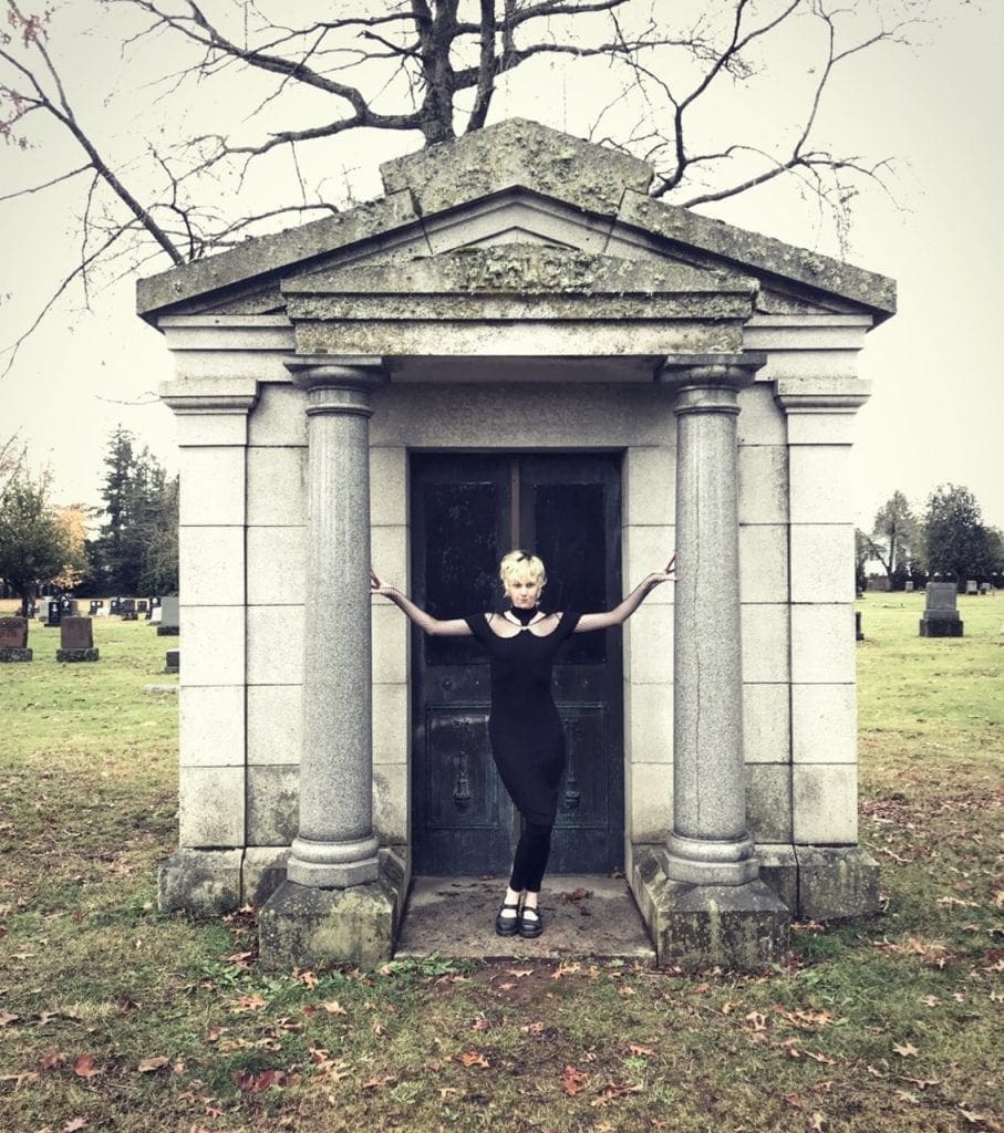 Black Tape for a Blue Girl releases first music video in 6 years:'In my memories' - watch it now on Side-Line + interview