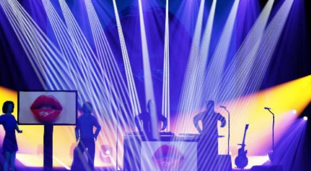 Parisian Pop Wave Electro Duo Voie 81 Launch First Single nirvana Watch the Video Sideline Magazine Parisian Pop Wave Electro Duo Voie 81 Launch First Single 'nirvana' - Watch the Video