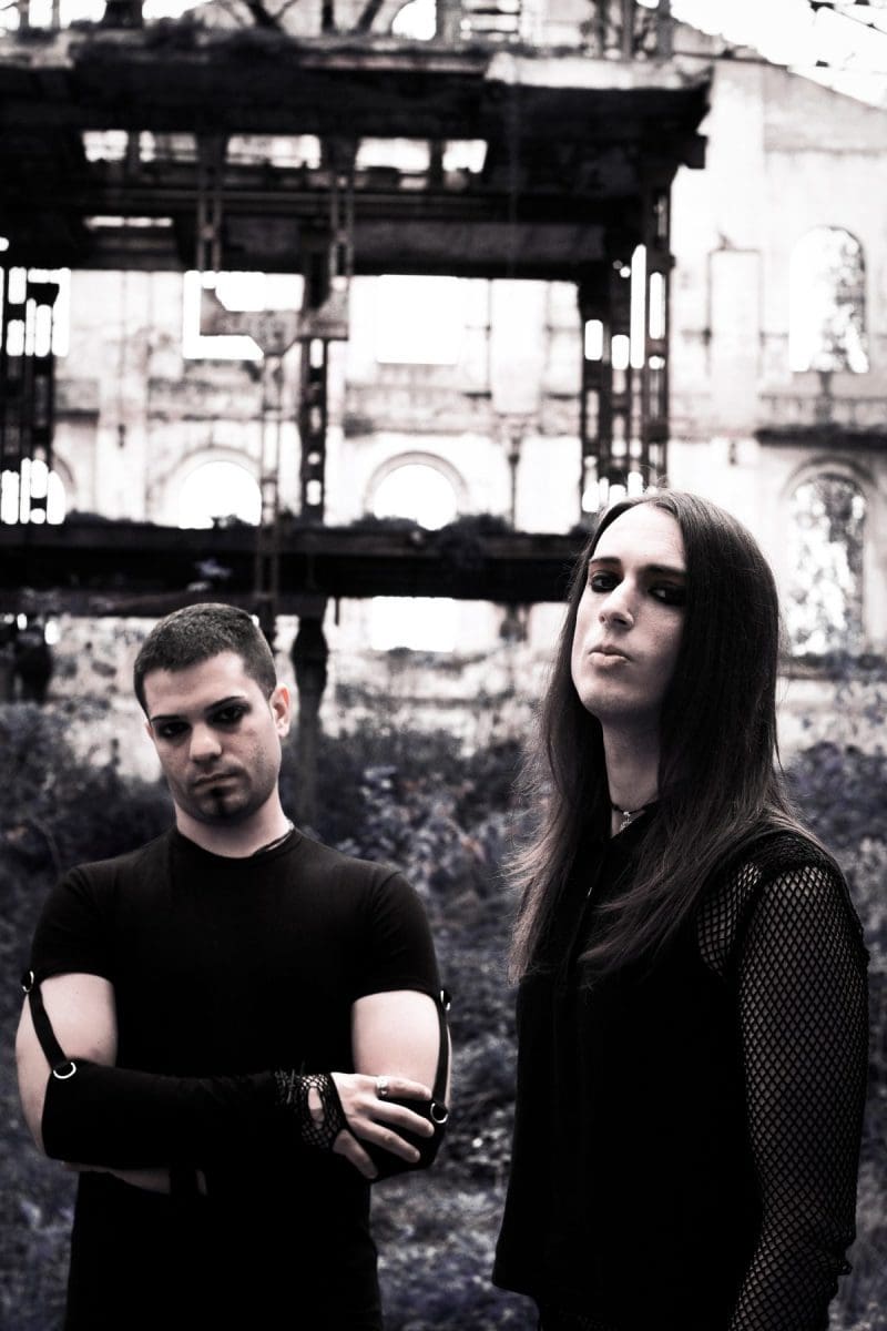 The Italian dark electro act Synapsyche reissues 2016 album 'The Abyss Effect' with extra bonus track, a cover of Moby's 'Lift me up'