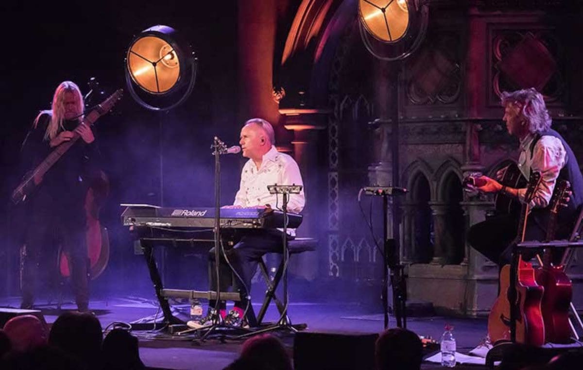 Howard Jones to embark on an acoustic 13-date UK tour