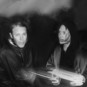 Swedish post-punk duo Low-Res releases new single, 'Makeup', from forthcoming album 'Därför'