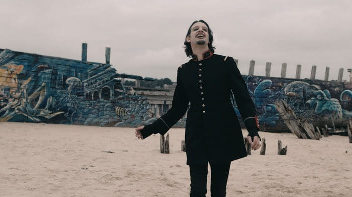 Paris-based Post-punk / Coldwave Trio Je T'aime Unveils Music Video for 'elbow Beach'