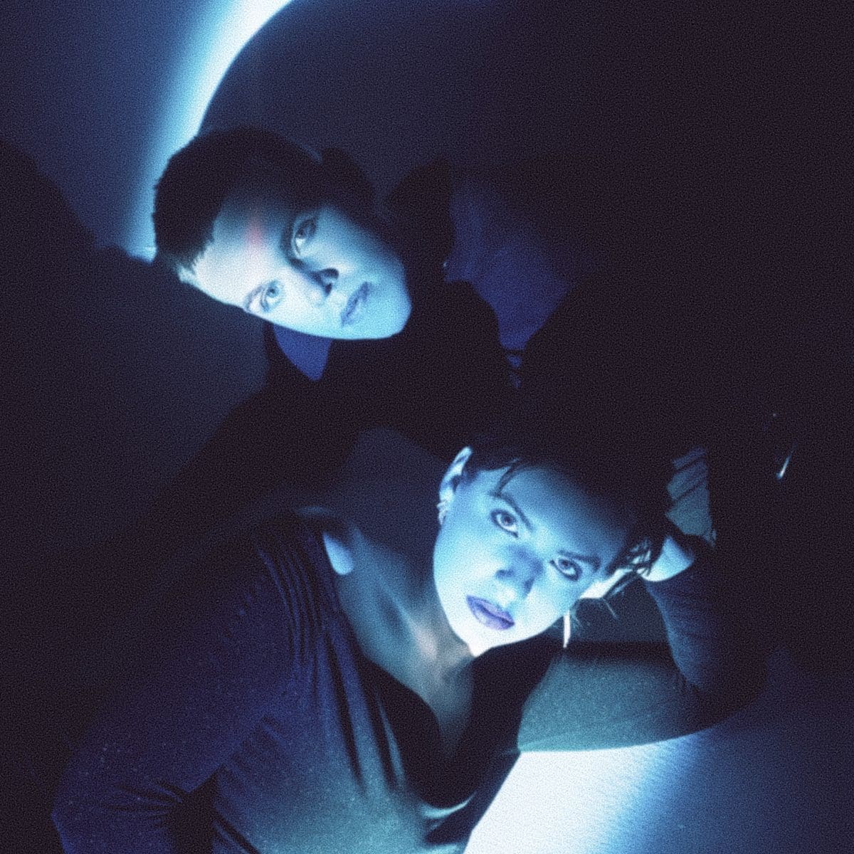 UK female fronted synthpop act Lucky Iris backw ith all new single: 'B...