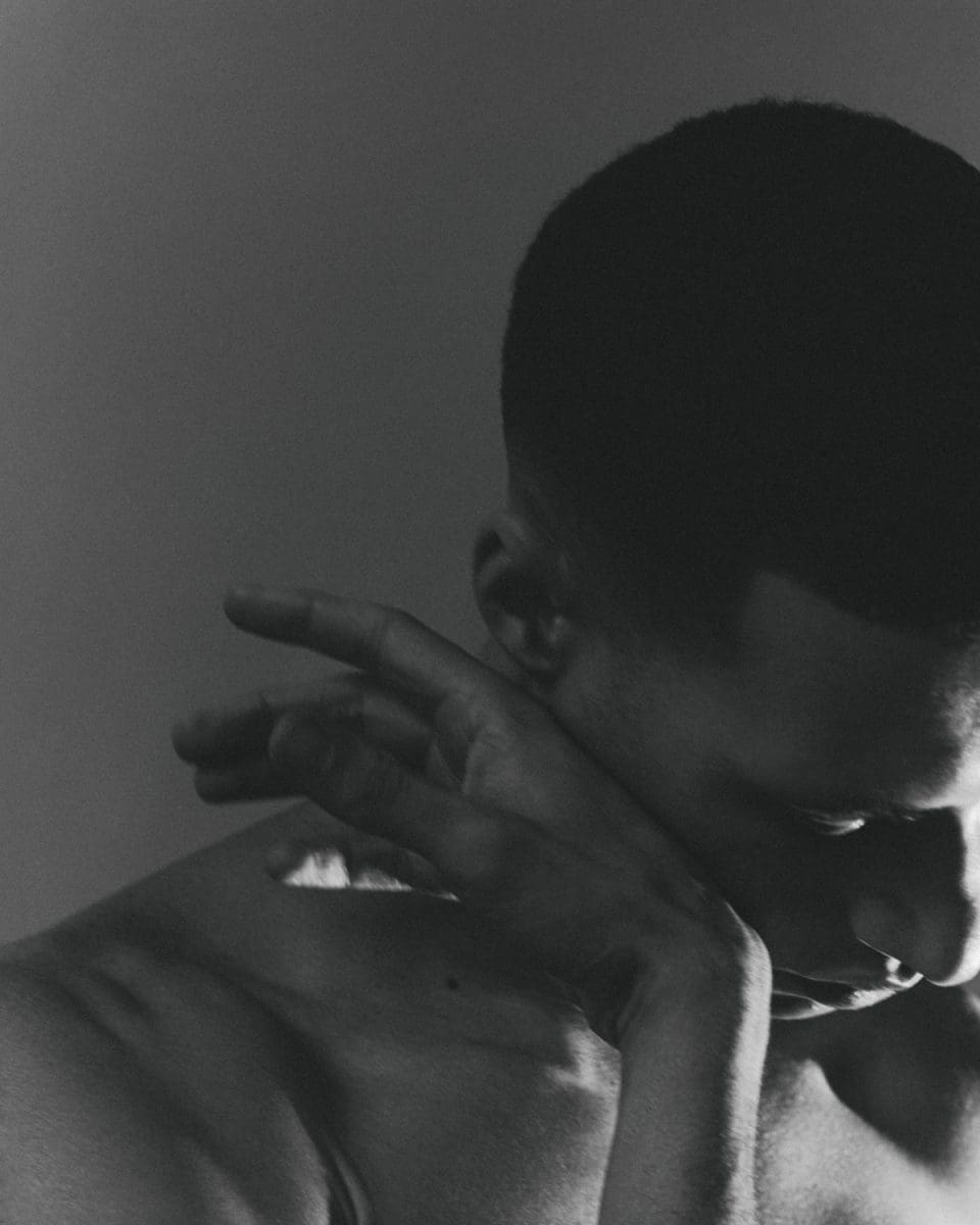 Electronic / visual artist Louis Carnell today launches the first chapter of '111', an ongoing series of collaborations
