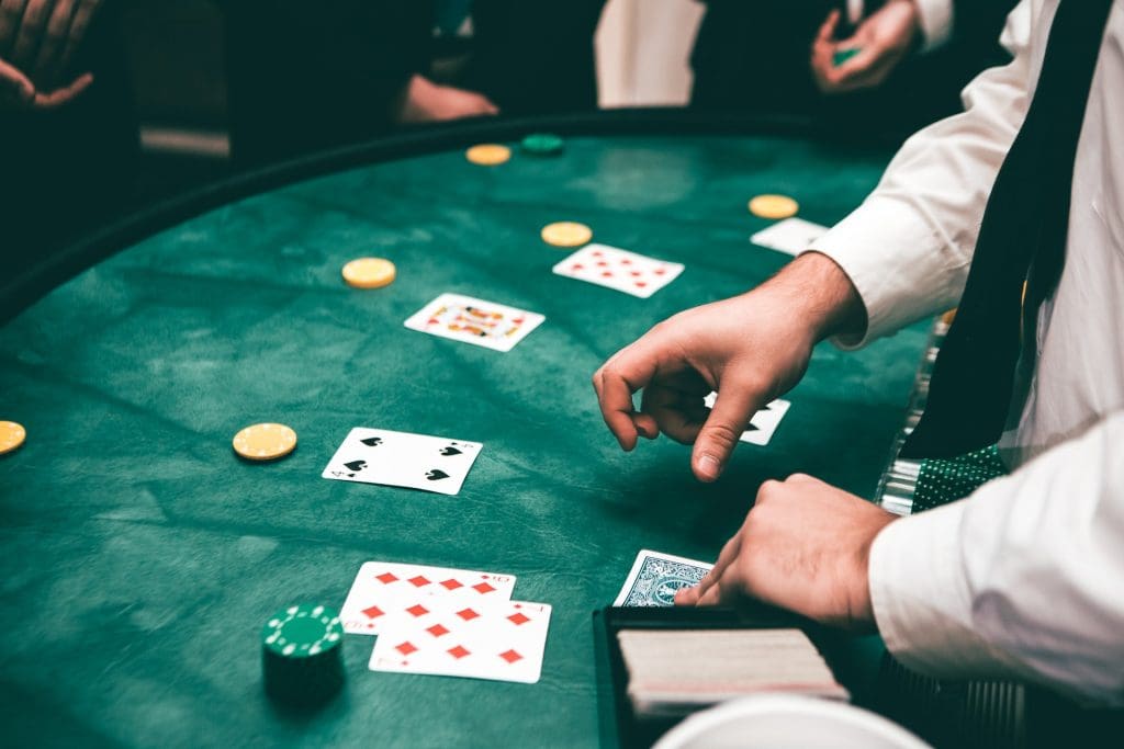 Super Easy Simple Ways The Pros Use To Promote Online casino