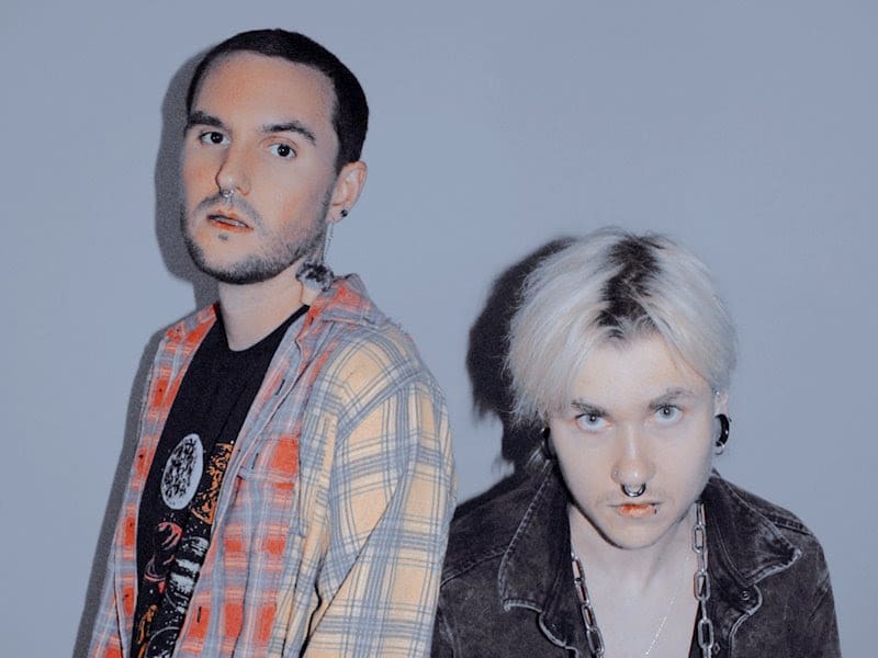 Synthpunk Duo Snailmate Present New Lp Hilarious Video Sideline Magazine Synthpunk Duo Snailmate Present New Lp & Hilarious Video