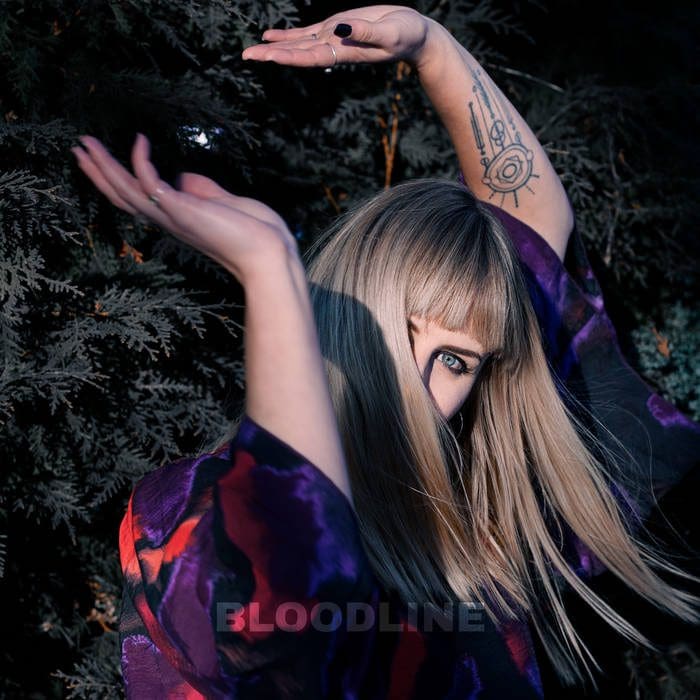 Viola Travels Bloodline ep Novoton Sideline Magazine Viola Travels – Bloodline (ep – Novoton)