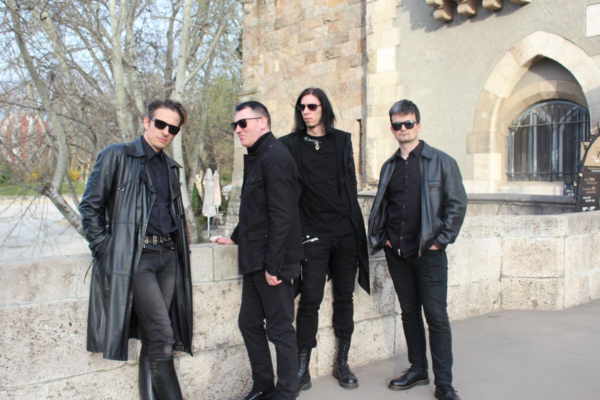 Utolsó Hullám launch first gothic rock video clip: 'Ez a reggel sem az enyém'